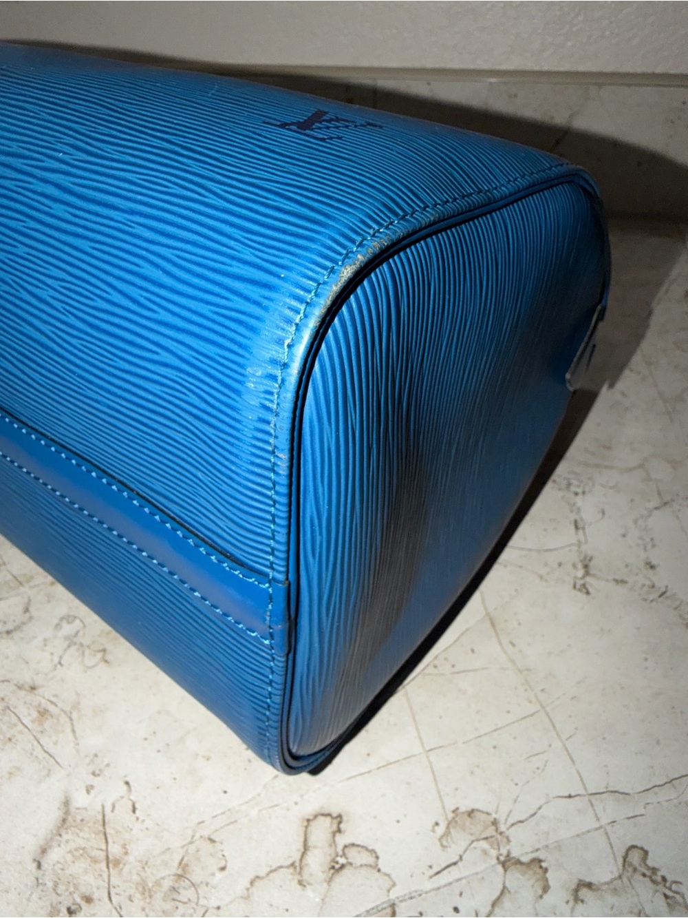 Authentic Louis Vuitton Blue Epi Leather Speedy - Picture 6 of 15